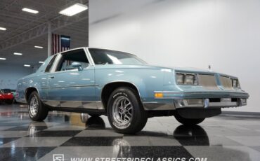 Oldsmobile-Cutlass-1986-Light-Blue-Metallic-Blue-38