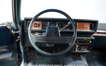 Oldsmobile-Cutlass-1986-Light-Blue-Metallic-Blue-43