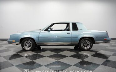 Oldsmobile-Cutlass-1986-Light-Blue-Metallic-Blue-48