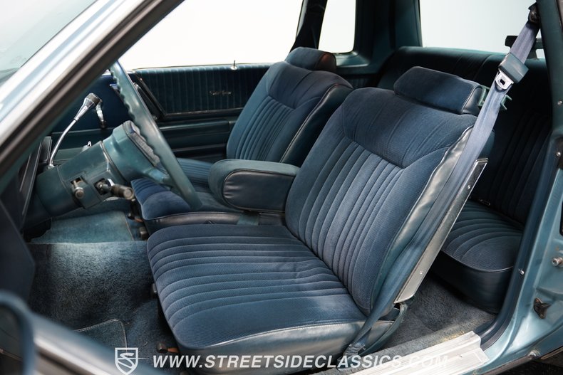 Oldsmobile-Cutlass-1986-Light-Blue-Metallic-Blue-6