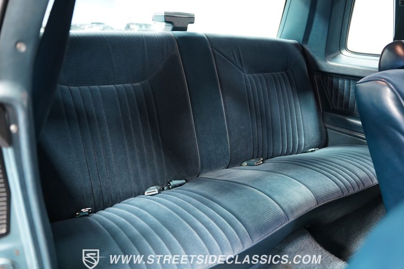 Oldsmobile-Cutlass-1986-Light-Blue-Metallic-Blue-8