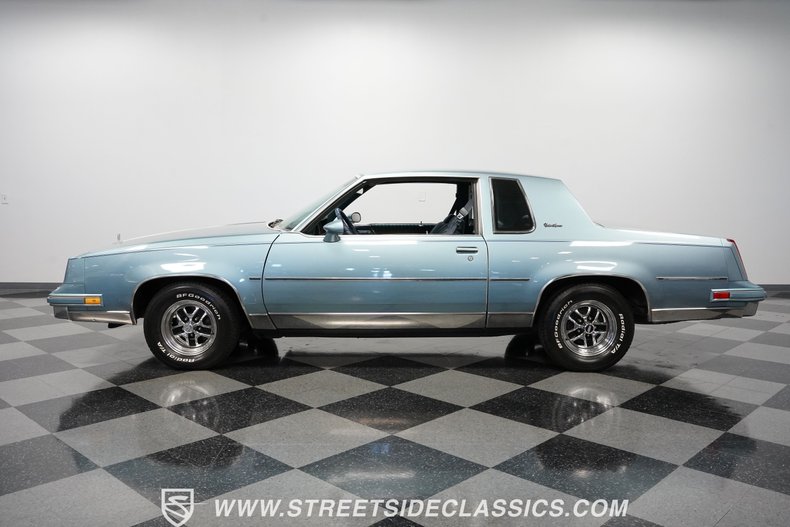 Oldsmobile-Cutlass-1986-Light-Blue-Metallic-Blue