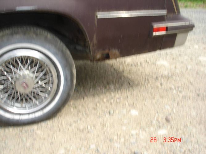 Oldsmobile-Cutlass-1986-Maroon-5