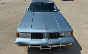 Oldsmobile-Cutlass-1988-Coupe-5