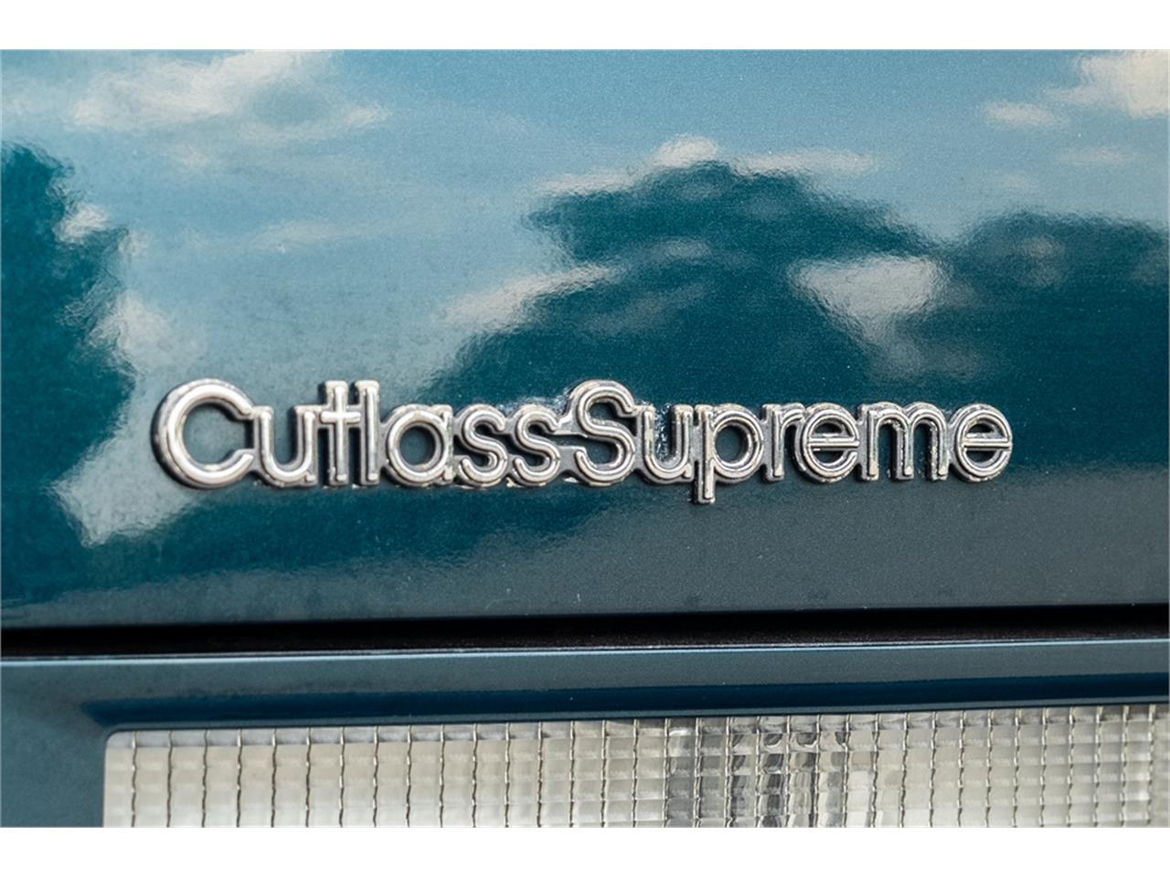 Oldsmobile-Cutlass-1995-Dark-Teal-Metallic-Graphite-10