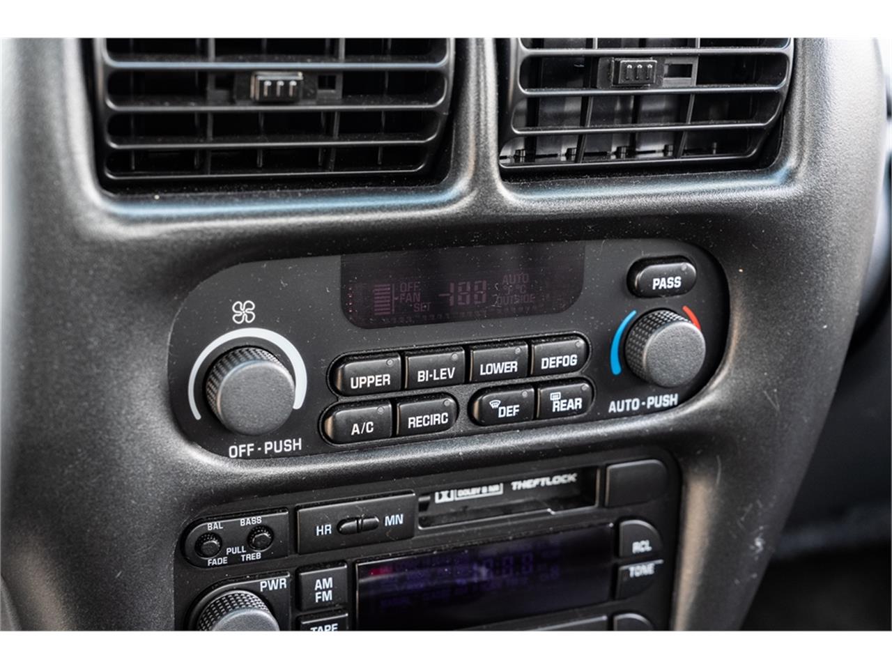 Oldsmobile-Cutlass-1995-Dark-Teal-Metallic-Graphite-14