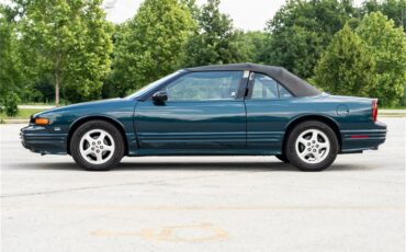 Oldsmobile-Cutlass-1995-Dark-Teal-Metallic-Graphite-25