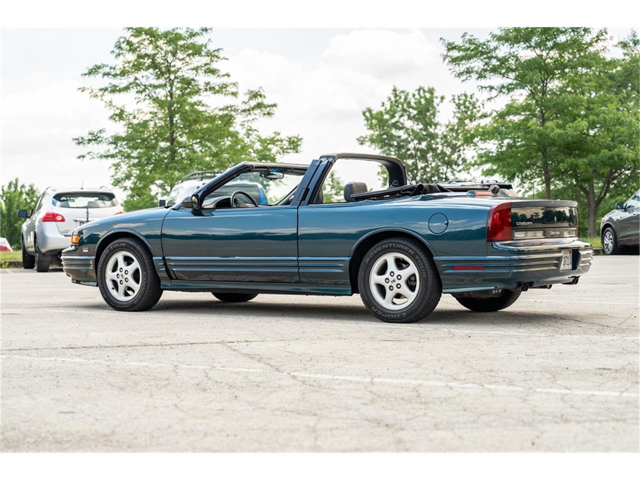 Oldsmobile-Cutlass-1995-Dark-Teal-Metallic-Graphite-4