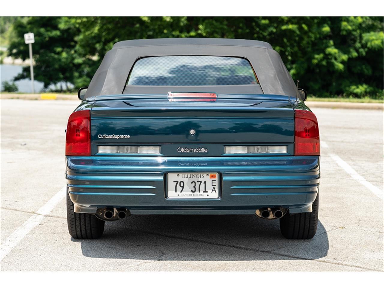 Oldsmobile-Cutlass-1995-Dark-Teal-Metallic-Graphite-43