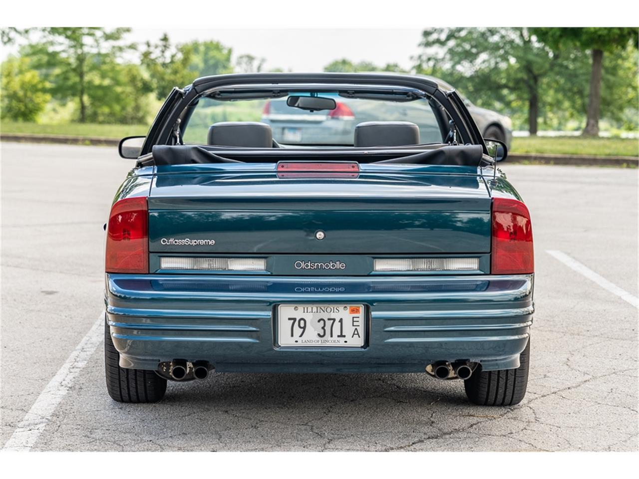Oldsmobile-Cutlass-1995-Dark-Teal-Metallic-Graphite-44