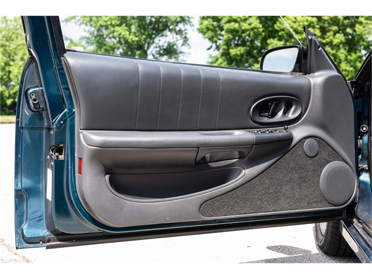 Oldsmobile-Cutlass-1995-Dark-Teal-Metallic-Graphite-66