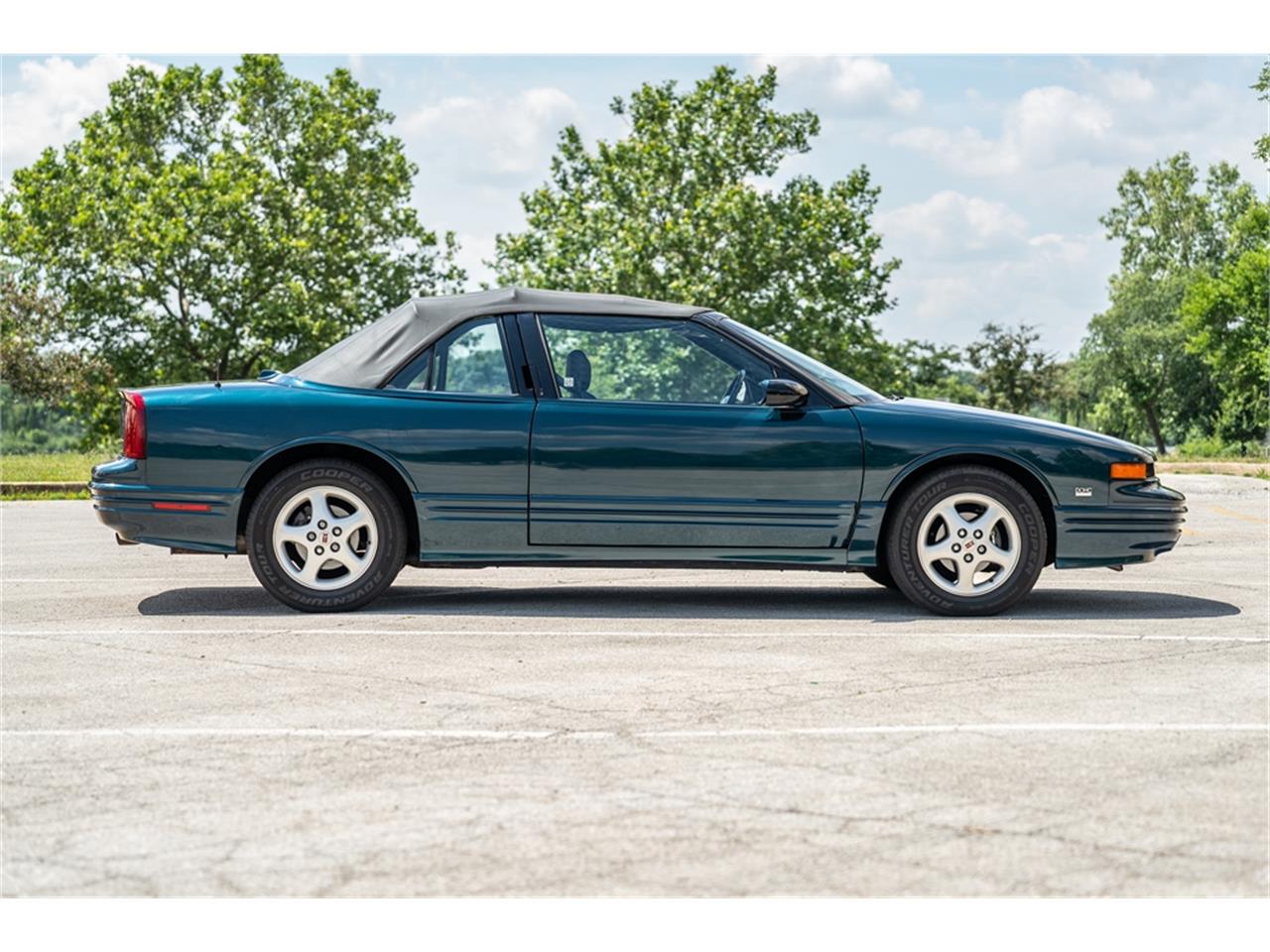 Oldsmobile-Cutlass-1995-Dark-Teal-Metallic-Graphite-75