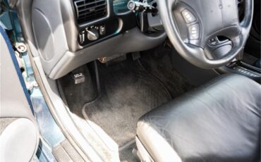 Oldsmobile-Cutlass-1995-Dark-Teal-Metallic-Graphite-86