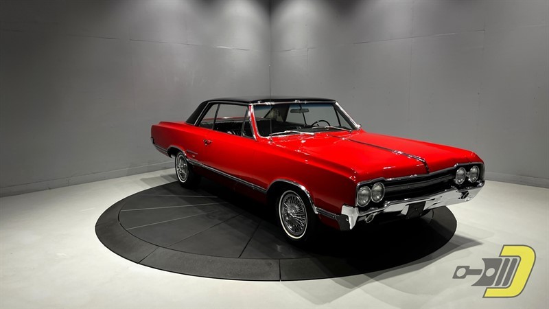 Oldsmobile-Cutlass-4-4-2-1965-Coupe-12