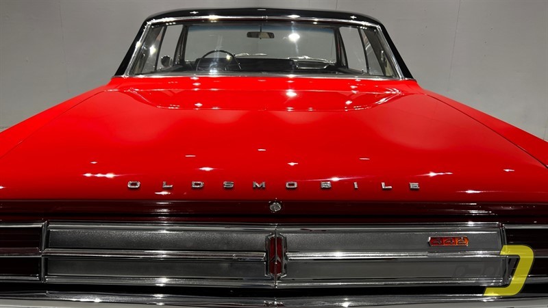 Oldsmobile-Cutlass-4-4-2-1965-Coupe-22