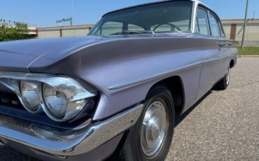 Oldsmobile-Cutlass-F85-1961-Sedan-18
