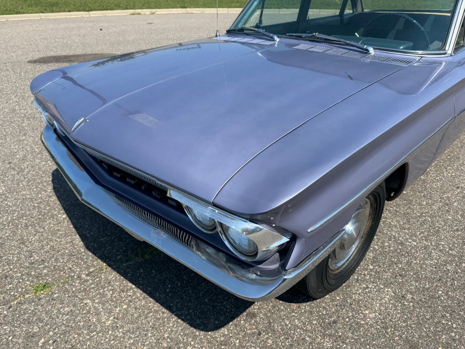 Oldsmobile-Cutlass-F85-1961-Sedan-19