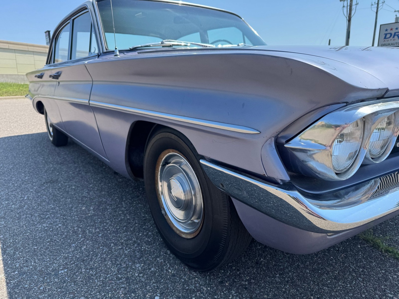 Oldsmobile-Cutlass-F85-1961-Sedan-22