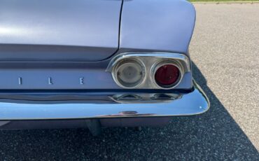 Oldsmobile-Cutlass-F85-1961-Sedan-35