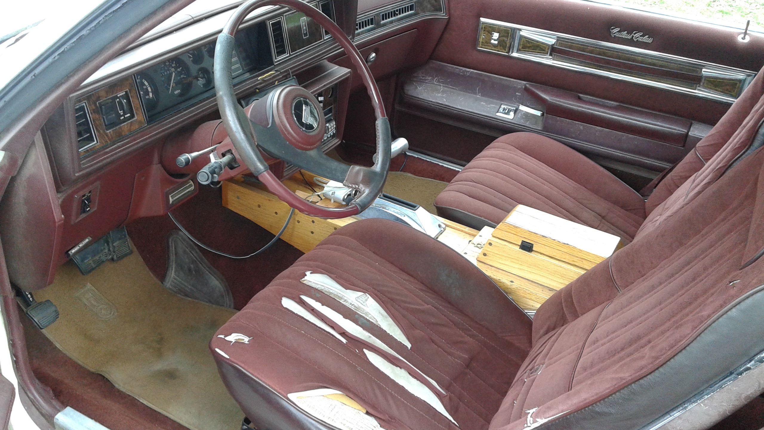 Oldsmobile-Cutlass-calais-1984-White-Red-7
