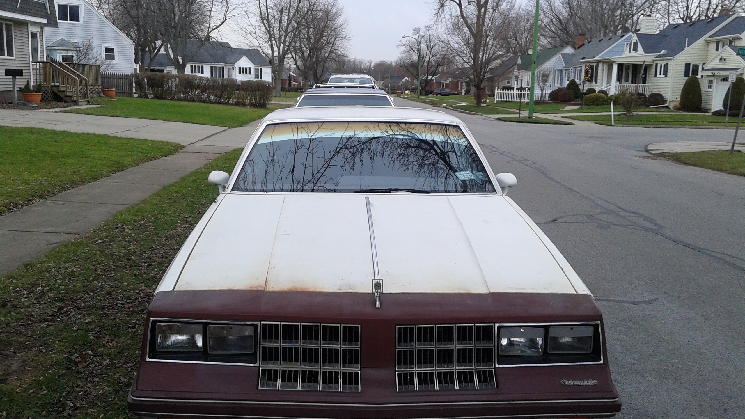 Oldsmobile-Cutlass-calais-1984-White-Red-8