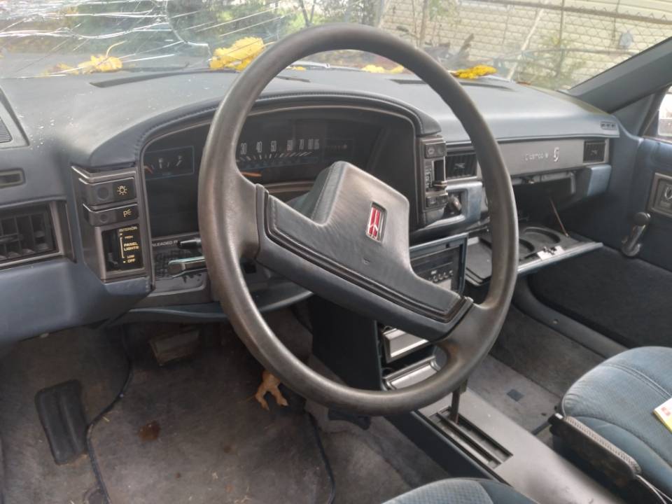 Oldsmobile-Cutlass-calais-s-1989-grey-4