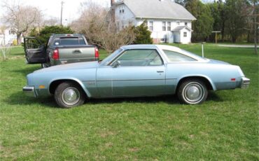 Oldsmobile-Cutlass-s-1977-Blue-White-White-1