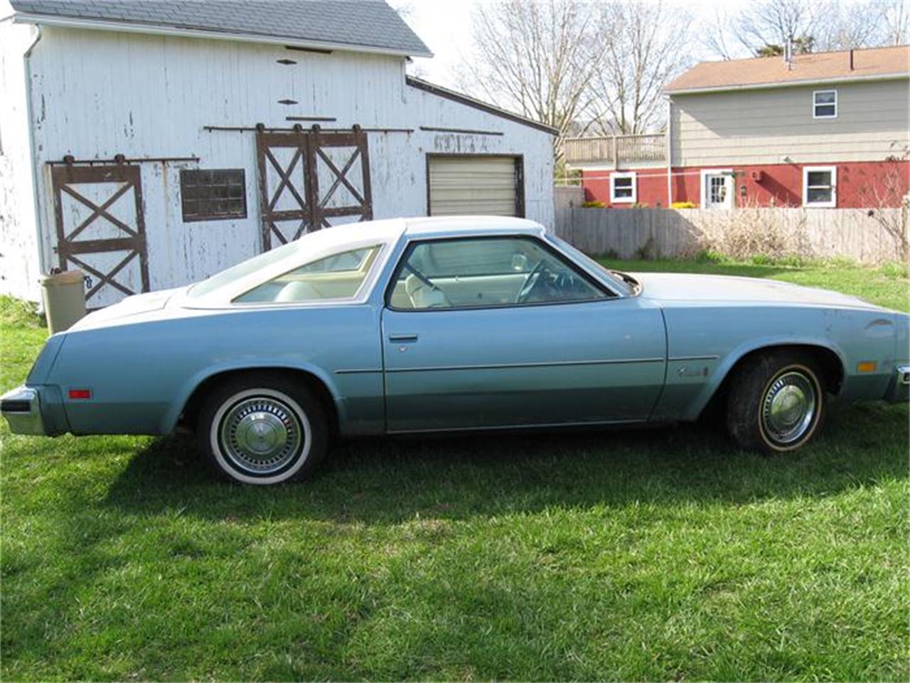 Oldsmobile-Cutlass-s-1977-Blue-White-White-4