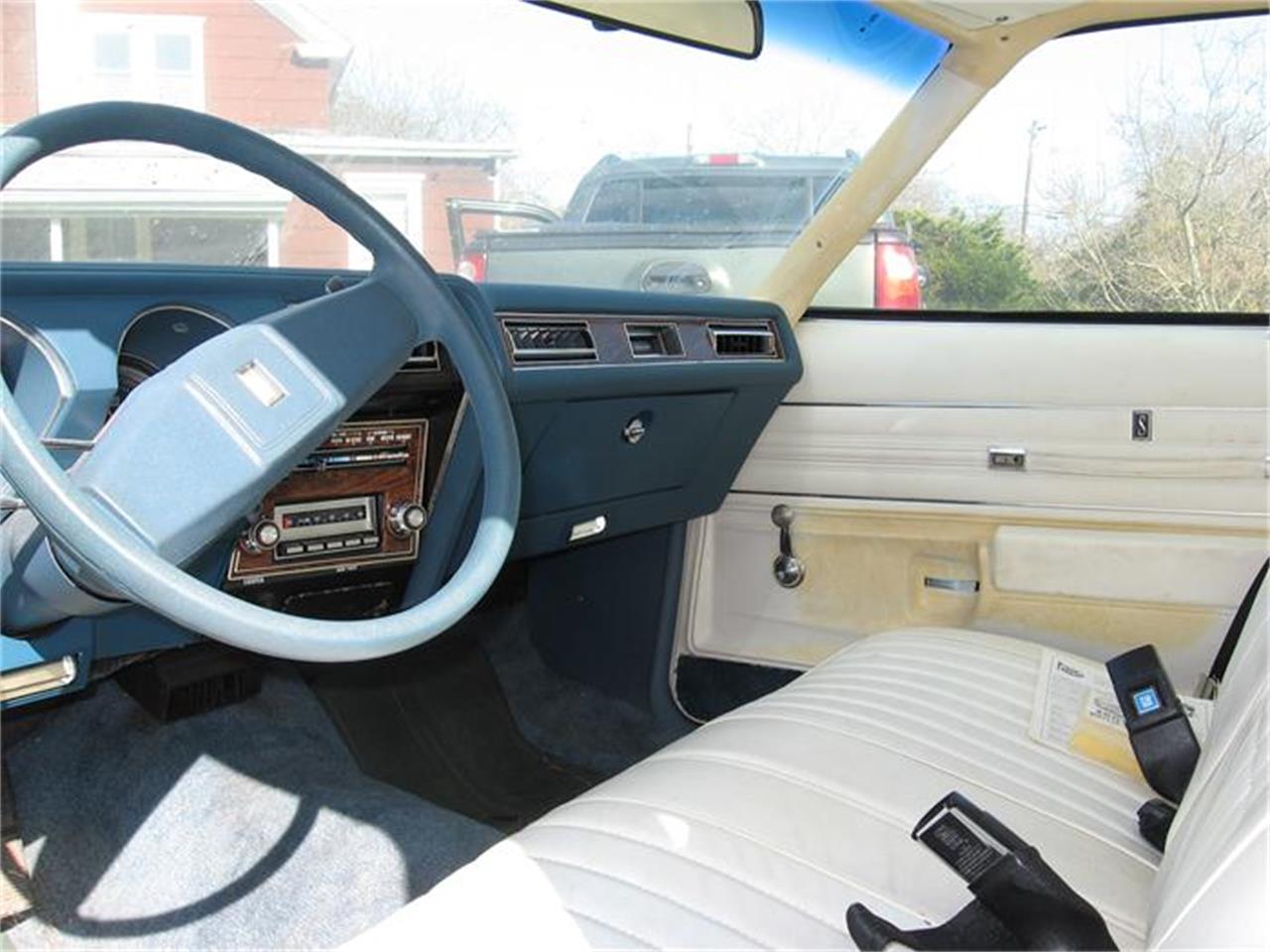 Oldsmobile-Cutlass-s-1977-Blue-White-White-6
