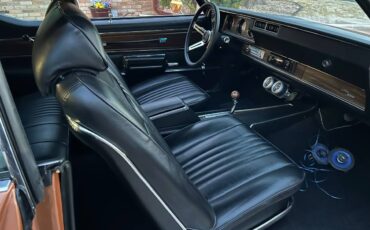 Oldsmobile-Cutlass-supreme-1971-custom-11