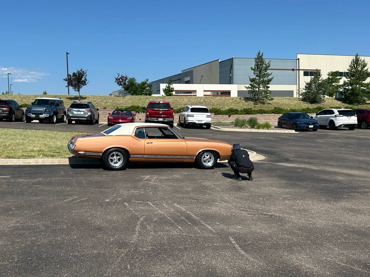 Oldsmobile-Cutlass-supreme-1971-custom-3