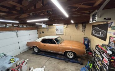 Oldsmobile-Cutlass-supreme-1971-custom-4