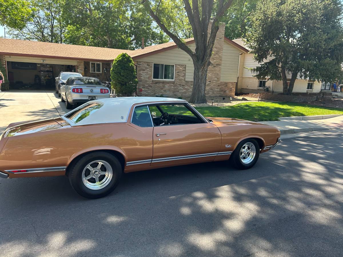 Oldsmobile-Cutlass-supreme-1971-custom-7