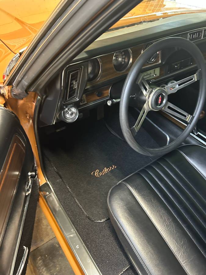 Oldsmobile-Cutlass-supreme-1971-custom-9