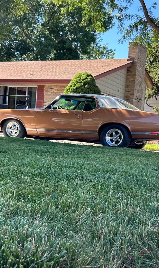Oldsmobile-Cutlass-supreme-1971-custom