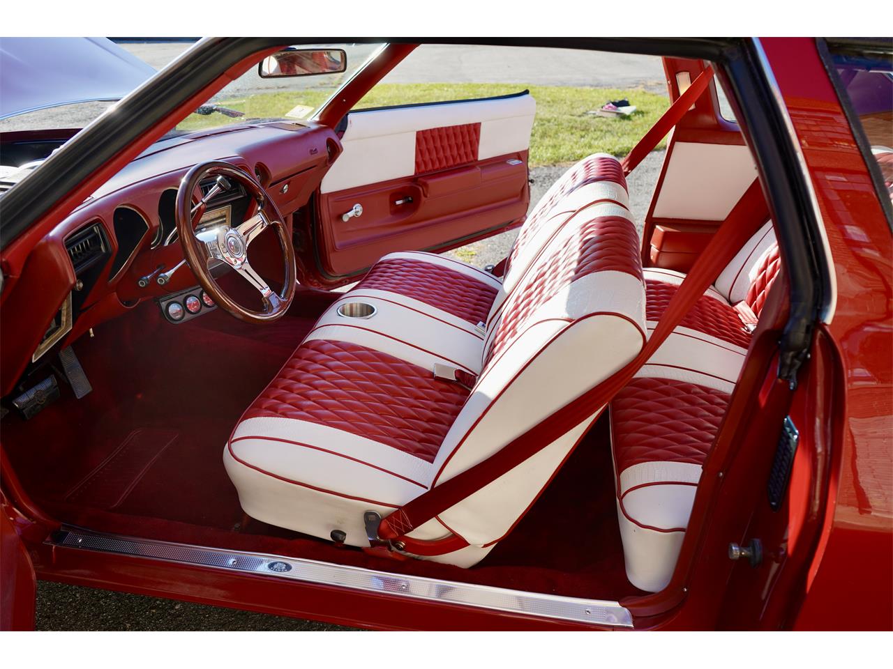 Oldsmobile-Cutlass-supreme-1974-Red-Red-amp-White-10