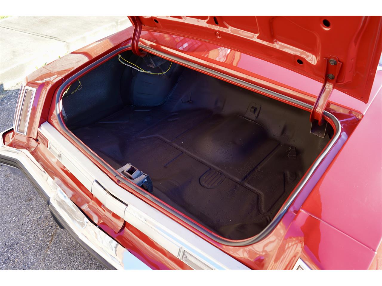 Oldsmobile-Cutlass-supreme-1974-Red-Red-amp-White-43