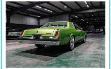 Oldsmobile-Cutlass-supreme-1976-green-1
