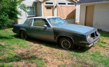 Oldsmobile-Cutlass-supreme-1984-blue-1