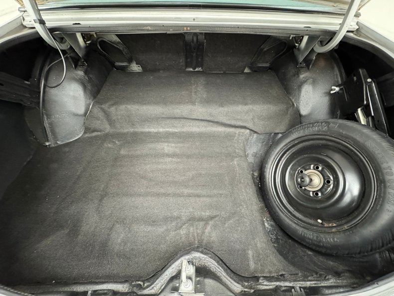Oldsmobile-Cutlass-supreme-1985-Silver-Metallic-Gray-35