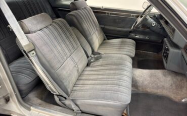 Oldsmobile-Cutlass-supreme-1985-Silver-Metallic-Gray-36