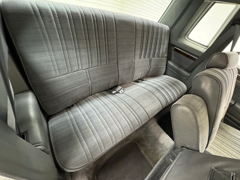 Oldsmobile-Cutlass-supreme-1985-Silver-Metallic-Gray-38
