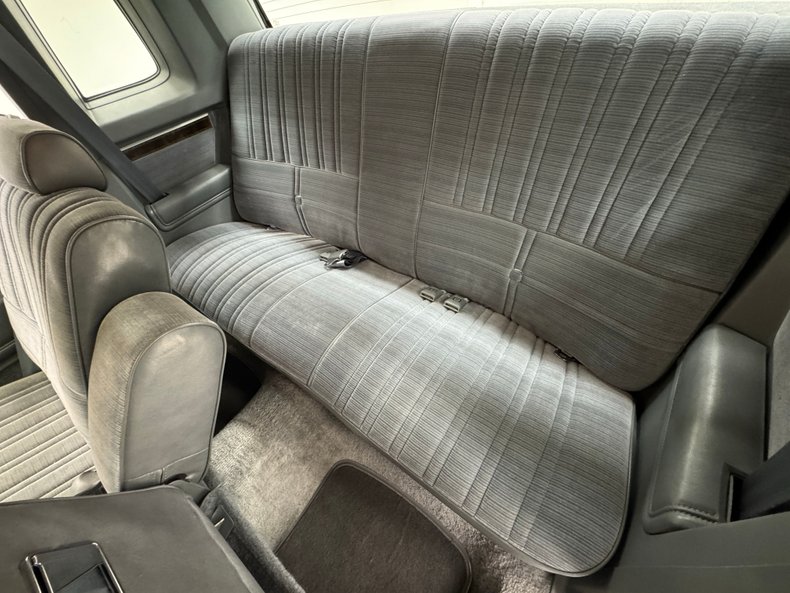 Oldsmobile-Cutlass-supreme-1985-Silver-Metallic-Gray-7