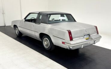 Oldsmobile-Cutlass-supreme-1985-Silver-Metallic-Gray-9