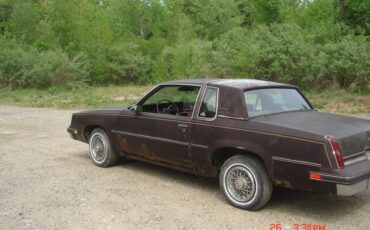 Oldsmobile-Cutlass-supreme-1986-Maroon-Maroon-2