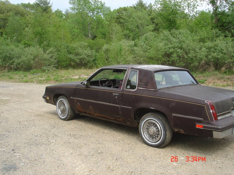 Oldsmobile-Cutlass-supreme-1986-Maroon-Maroon-2