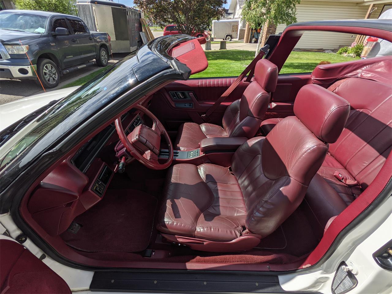 Oldsmobile-Cutlass-supreme-1992-White-Red-13