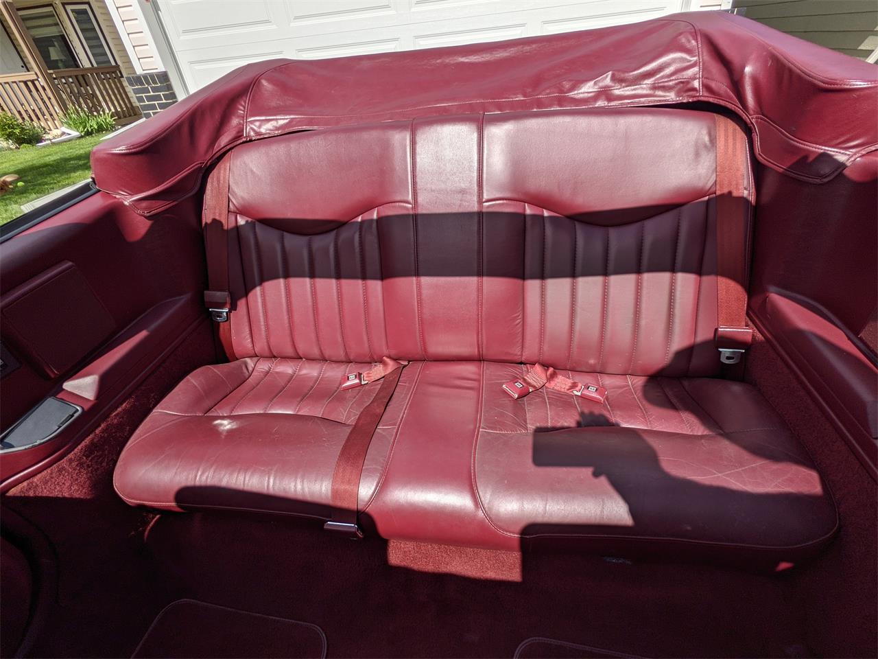 Oldsmobile-Cutlass-supreme-1992-White-Red-14