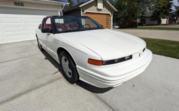 Oldsmobile-Cutlass-supreme-1992-White-Red-20