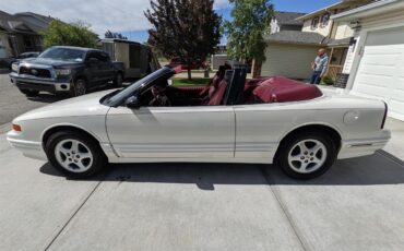 Oldsmobile-Cutlass-supreme-1992-White-Red-8